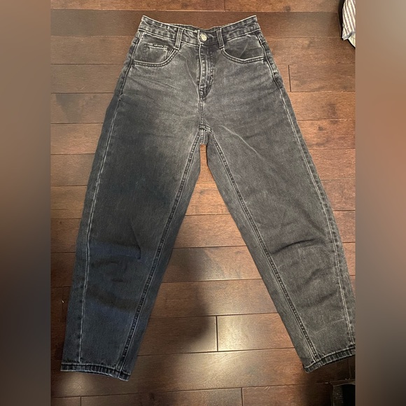 Frank and Oak Linda Barrel Jeans. Size 25. Washed black. - Picture 1 of 1